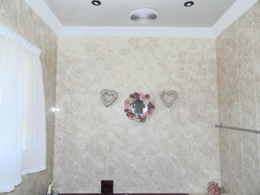 4 Bedroom Property for Sale in Hennenman Free State